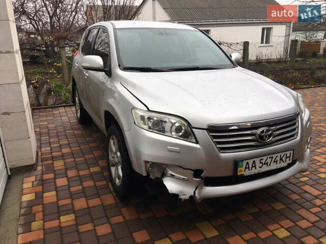Сірий Тойота РАВ 4, об'ємом двигуна 2 л та пробігом 101 тис. км за 8500 $, фото 24 на Automoto.ua