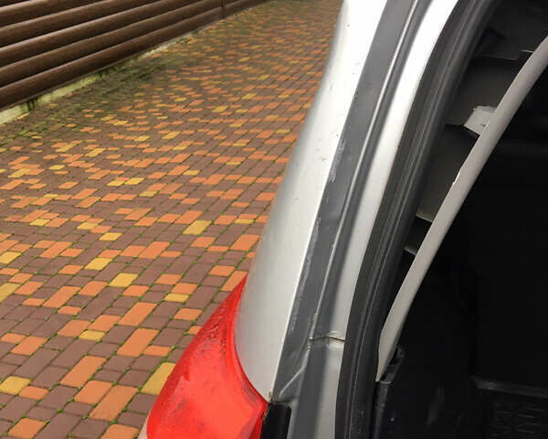 Сірий Тойота РАВ 4, об'ємом двигуна 2 л та пробігом 101 тис. км за 8500 $, фото 21 на Automoto.ua