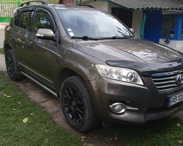 Серый Тойота РАВ 4, объемом двигателя 2.23 л и пробегом 180 тыс. км за 11500 $, фото 4 на Automoto.ua