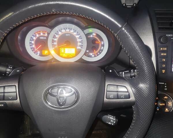 Серый Тойота РАВ 4, объемом двигателя 0 л и пробегом 201 тыс. км за 15500 $, фото 12 на Automoto.ua