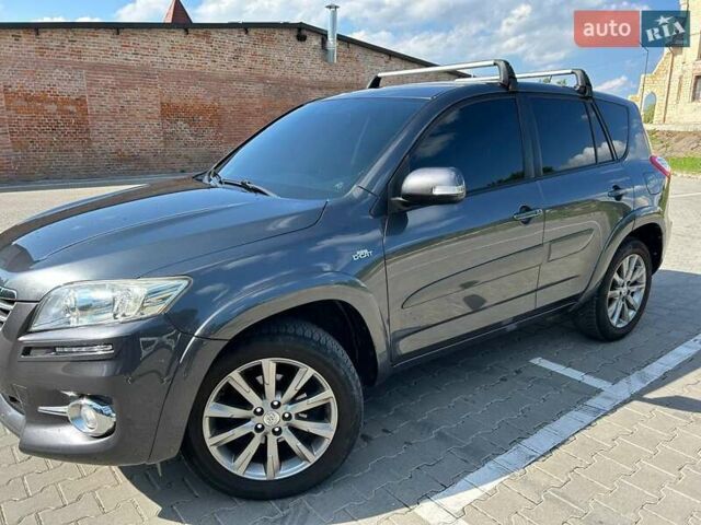 Серый Тойота РАВ 4, объемом двигателя 2.23 л и пробегом 215 тыс. км за 13799 $, фото 7 на Automoto.ua