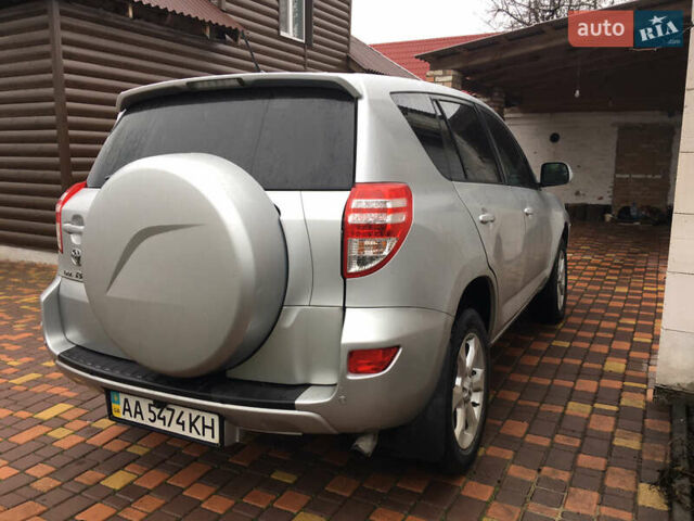Сірий Тойота РАВ 4, об'ємом двигуна 2 л та пробігом 101 тис. км за 8500 $, фото 35 на Automoto.ua