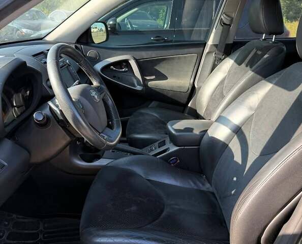 Серый Тойота РАВ 4, объемом двигателя 1.99 л и пробегом 130 тыс. км за 14700 $, фото 8 на Automoto.ua