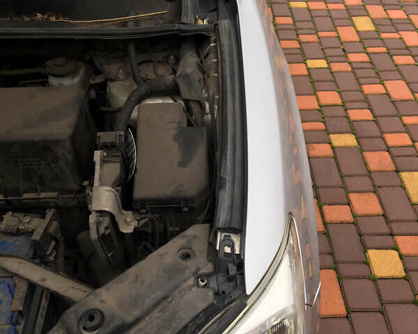 Сірий Тойота РАВ 4, об'ємом двигуна 2 л та пробігом 101 тис. км за 8500 $, фото 28 на Automoto.ua