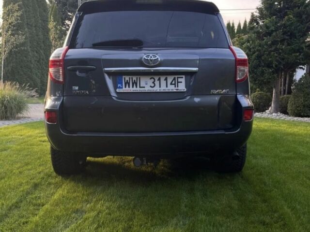 Серый Тойота РАВ 4, объемом двигателя 0 л и пробегом 198 тыс. км за 5500 $, фото 4 на Automoto.ua