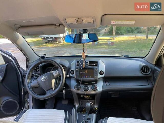 Серый Тойота РАВ 4, объемом двигателя 1.99 л и пробегом 160 тыс. км за 15500 $, фото 14 на Automoto.ua