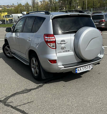 Сірий Тойота РАВ 4, об'ємом двигуна 2 л та пробігом 270 тис. км за 14700 $, фото 16 на Automoto.ua