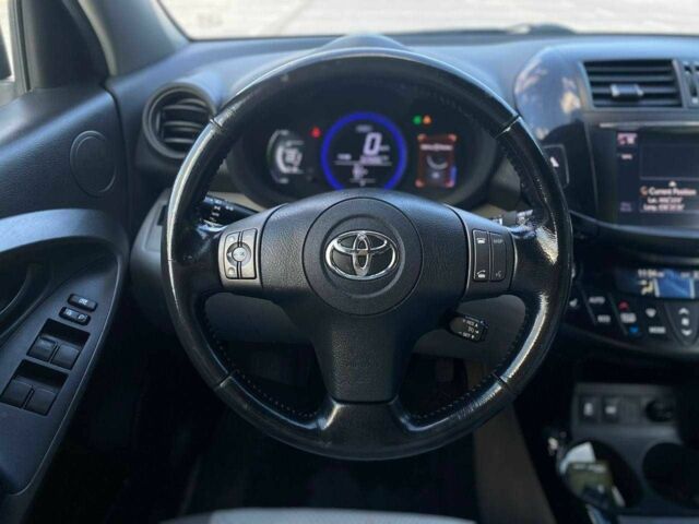 Серый Тойота РАВ 4, объемом двигателя 0 л и пробегом 210 тыс. км за 10490 $, фото 22 на Automoto.ua