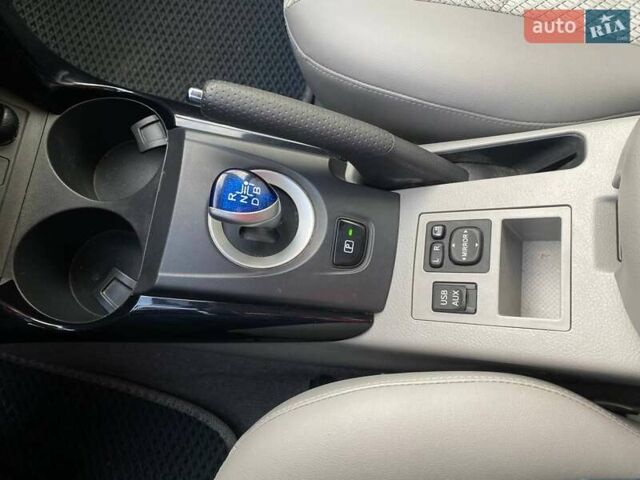Тойота РАВ 4 2012 в Львове на Automoto.ua Серый Тойота РАВ 4, объемом двигателя 0 л и пробегом 142 тыс. км за 11500 $, фото 17 на Automoto.ua