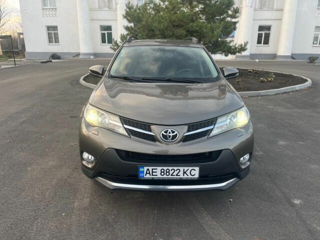 Серый Тойота РАВ 4, объемом двигателя 2.5 л и пробегом 180 тыс. км за 17700 $, фото 2 на Automoto.ua