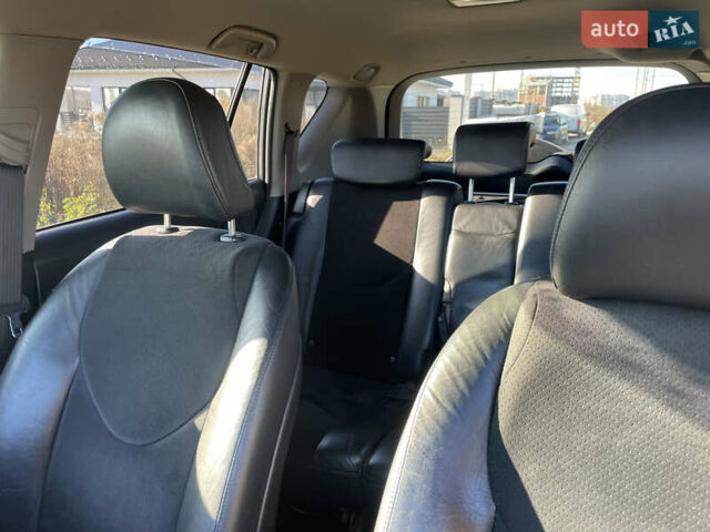 Сірий Тойота РАВ 4, об'ємом двигуна 2 л та пробігом 130 тис. км за 15500 $, фото 17 на Automoto.ua