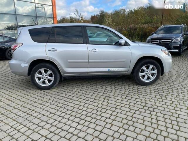 Серый Тойота РАВ 4, объемом двигателя 1.5 л и пробегом 142 тыс. км за 11500 $, фото 7 на Automoto.ua