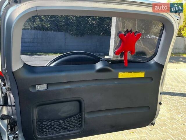 Серый Тойота РАВ 4, объемом двигателя 1.99 л и пробегом 160 тыс. км за 15500 $, фото 35 на Automoto.ua