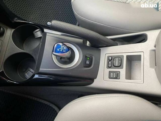 Серый Тойота РАВ 4, объемом двигателя 1.5 л и пробегом 142 тыс. км за 11500 $, фото 17 на Automoto.ua