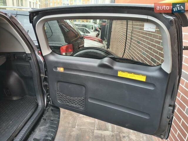 Сірий Тойота РАВ 4, об'ємом двигуна 2 л та пробігом 124 тис. км за 13800 $, фото 15 на Automoto.ua