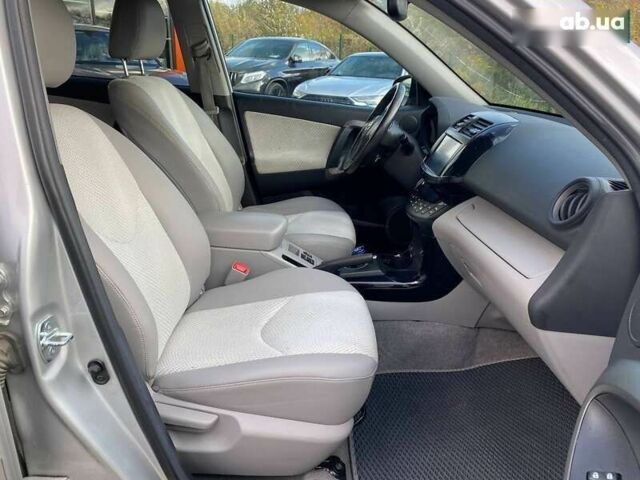 Серый Тойота РАВ 4, объемом двигателя 1.5 л и пробегом 142 тыс. км за 11500 $, фото 22 на Automoto.ua
