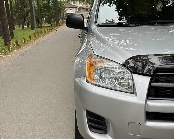 Сірий Тойота РАВ 4, об'ємом двигуна 2.5 л та пробігом 147 тис. км за 11950 $, фото 11 на Automoto.ua
