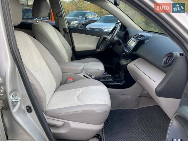 Тойота РАВ 4 2012 в Львове на Automoto.ua Серый Тойота РАВ 4, объемом двигателя 0 л и пробегом 142 тыс. км за 11500 $, фото 22 на Automoto.ua