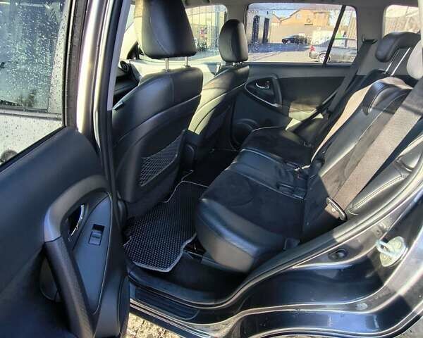 Сірий Тойота РАВ 4, об'ємом двигуна 2 л та пробігом 124 тис. км за 13800 $, фото 22 на Automoto.ua