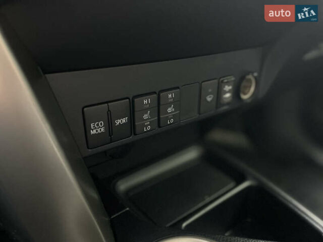 Тойота РАВ 4 2012 в Львове на Automoto.ua Серый Тойота РАВ 4, объемом двигателя 2.49 л и пробегом 180 тыс. км за 16500 $, фото 16 на Automoto.ua