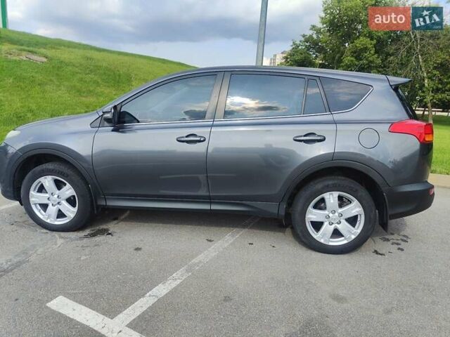 Сірий Тойота РАВ 4, об'ємом двигуна 2.49 л та пробігом 276 тис. км за 17250 $, фото 7 на Automoto.ua