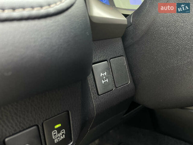 Тойота РАВ 4 2012 в Львове на Automoto.ua Серый Тойота РАВ 4, объемом двигателя 2.49 л и пробегом 180 тыс. км за 16500 $, фото 14 на Automoto.ua