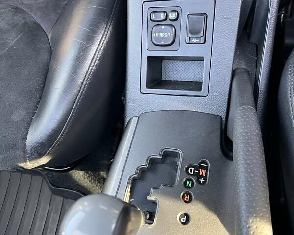 Тойота РАВ 4 2012 в Ровно на Automoto.ua Серый Тойота РАВ 4, объемом двигателя 2.2 л и пробегом 257 тыс. км за 13950 $, фото 17 на Automoto.ua