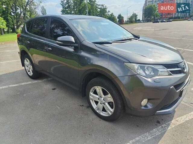 Сірий Тойота РАВ 4, об'ємом двигуна 2.49 л та пробігом 276 тис. км за 17250 $, фото 2 на Automoto.ua