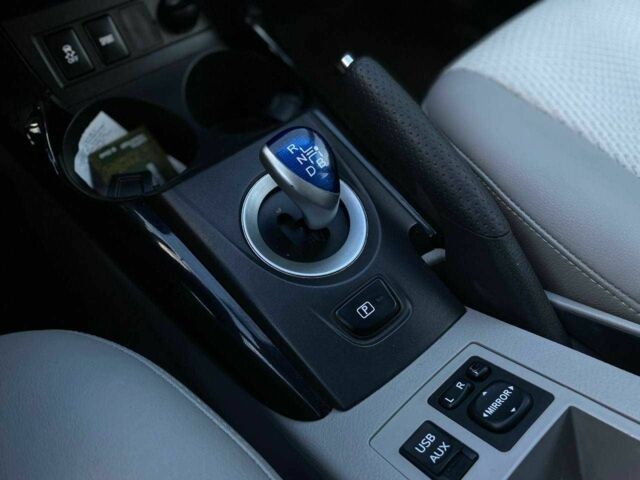 Серый Тойота РАВ 4, объемом двигателя 0 л и пробегом 210 тыс. км за 10490 $, фото 20 на Automoto.ua