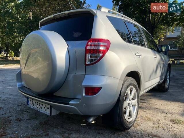 Серый Тойота РАВ 4, объемом двигателя 1.99 л и пробегом 160 тыс. км за 15500 $, фото 5 на Automoto.ua