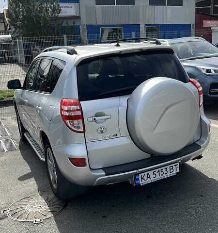 Сірий Тойота РАВ 4, об'ємом двигуна 2 л та пробігом 270 тис. км за 14700 $, фото 13 на Automoto.ua