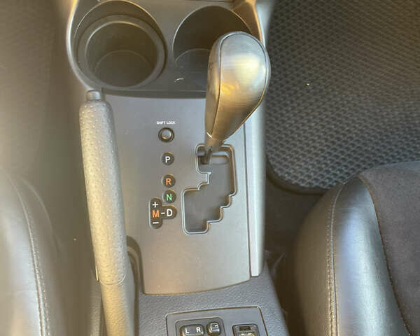 Сірий Тойота РАВ 4, об'ємом двигуна 2 л та пробігом 130 тис. км за 15500 $, фото 16 на Automoto.ua