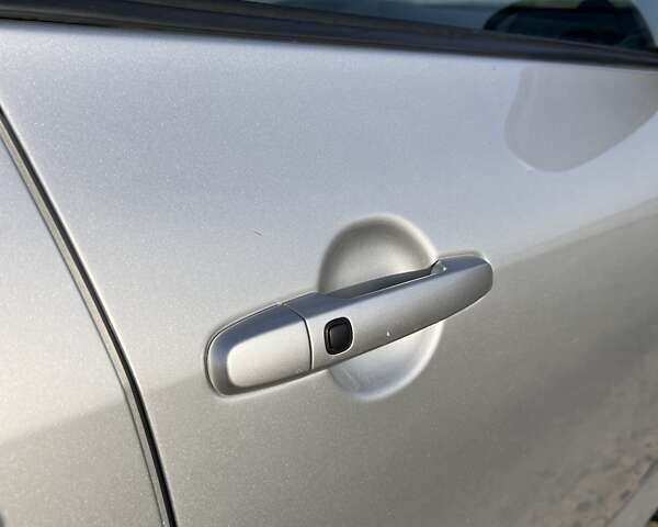 Тойота РАВ 4 2012 в Ровно на Automoto.ua Серый Тойота РАВ 4, объемом двигателя 2.2 л и пробегом 257 тыс. км за 13950 $, фото 38 на Automoto.ua