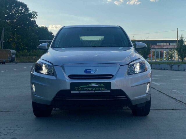 Серый Тойота РАВ 4, объемом двигателя 0 л и пробегом 210 тыс. км за 10490 $, фото 1 на Automoto.ua