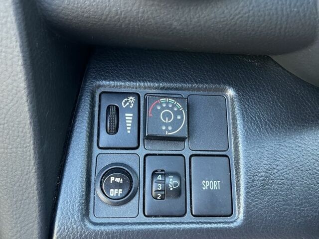 Сірий Тойота РАВ 4, об'ємом двигуна 2 л та пробігом 170 тис. км за 12800 $, фото 5 на Automoto.ua