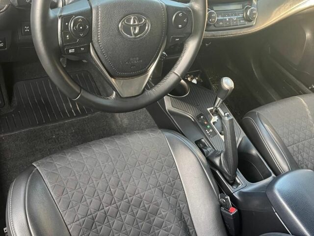 Серый Тойота РАВ 4, объемом двигателя 2.5 л и пробегом 180 тыс. км за 17700 $, фото 7 на Automoto.ua