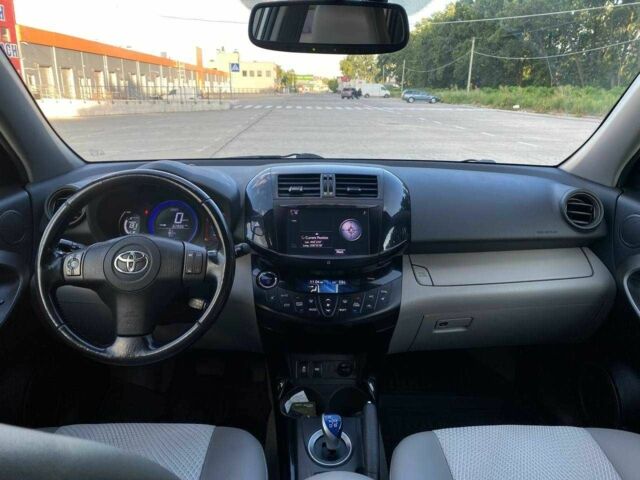 Серый Тойота РАВ 4, объемом двигателя 0 л и пробегом 210 тыс. км за 10490 $, фото 21 на Automoto.ua