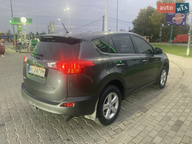 Тойота РАВ 4 2012 в Боярка на Automoto.ua Серый Тойота РАВ 4, объемом двигателя 2.49 л и пробегом 180 тыс. км за 16900 $, фото 4 на Automoto.ua