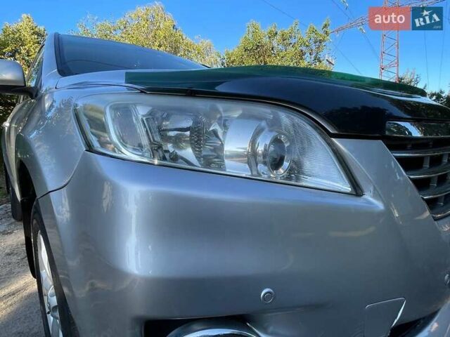 Серый Тойота РАВ 4, объемом двигателя 1.99 л и пробегом 160 тыс. км за 15500 $, фото 9 на Automoto.ua