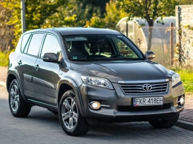 Сірий Тойота РАВ 4, об'ємом двигуна 2.2 л та пробігом 187 тис. км за 8000 $, фото 9 на Automoto.ua