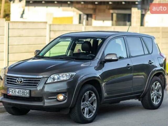 Сірий Тойота РАВ 4, об'ємом двигуна 2.2 л та пробігом 187 тис. км за 11000 $, фото 8 на Automoto.ua