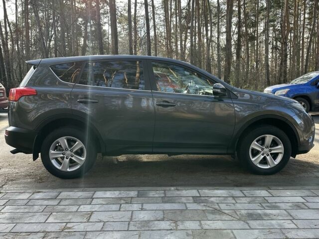 Серый Тойота РАВ 4, объемом двигателя 2.2 л и пробегом 208 тыс. км за 15800 $, фото 9 на Automoto.ua