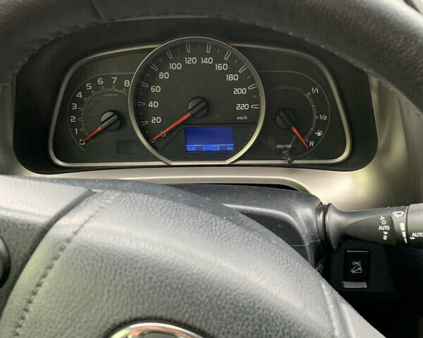 Сірий Тойота РАВ 4, об'ємом двигуна 2.49 л та пробігом 87 тис. км за 18500 $, фото 6 на Automoto.ua