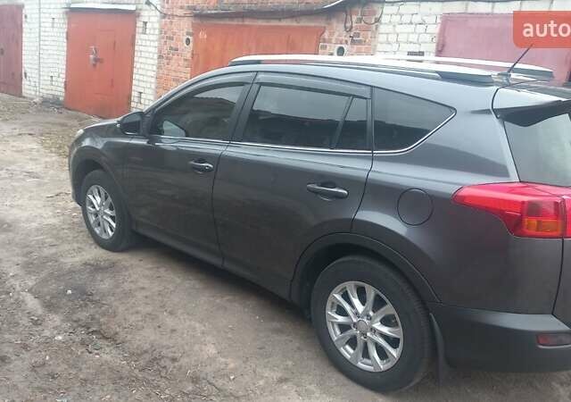 Тойота РАВ 4 2013 в Чернигове на Automoto.ua Серый Тойота РАВ 4, объемом двигателя 1.99 л и пробегом 170 тыс. км за 14250 $, фото 7 на Automoto.ua