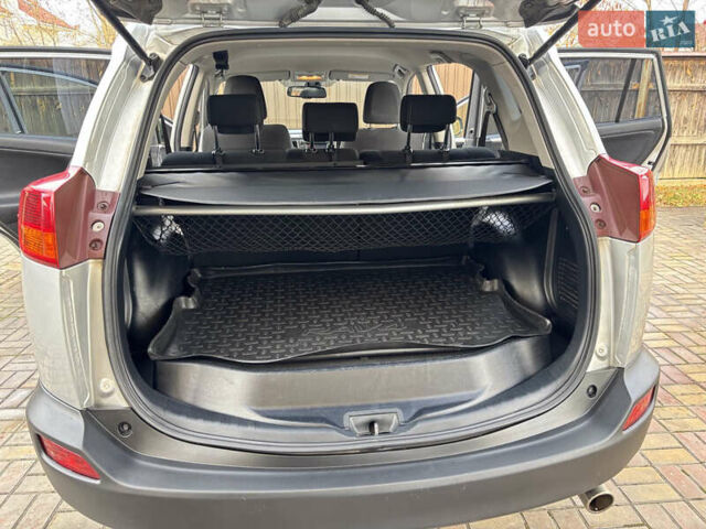 Серый Тойота РАВ 4, объемом двигателя 2.5 л и пробегом 175 тыс. км за 15600 $, фото 8 на Automoto.ua