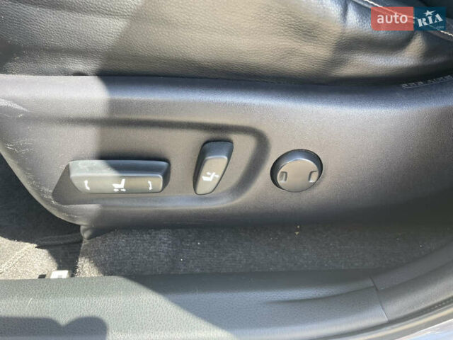 Тойота РАВ 4 2013 в Гайвороне на Automoto.ua Серый Тойота РАВ 4, объемом двигателя 2.23 л и пробегом 260 тыс. км за 16999 $, фото 20 на Automoto.ua