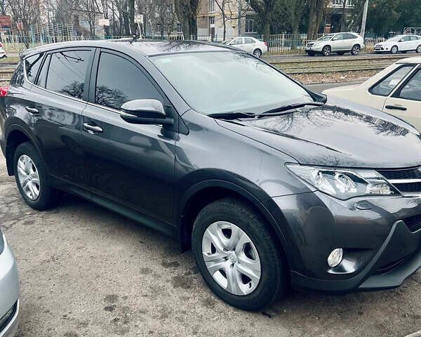 Серый Тойота РАВ 4, объемом двигателя 1.99 л и пробегом 131 тыс. км за 17900 $, фото 2 на Automoto.ua