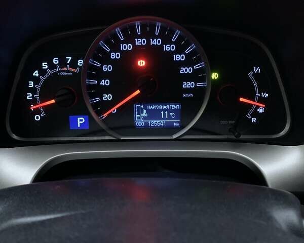 Серый Тойота РАВ 4, объемом двигателя 2.49 л и пробегом 125 тыс. км за 17500 $, фото 7 на Automoto.ua