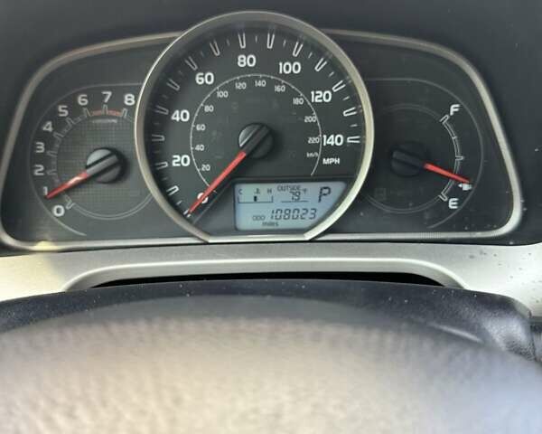 Серый Тойота РАВ 4, объемом двигателя 2.5 л и пробегом 180 тыс. км за 14800 $, фото 8 на Automoto.ua