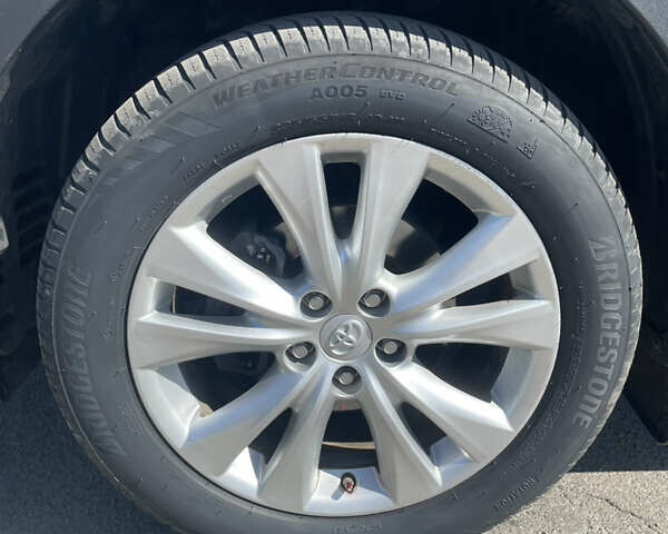 Тойота РАВ 4 2013 в Гайвороне на Automoto.ua Серый Тойота РАВ 4, объемом двигателя 2.23 л и пробегом 260 тыс. км за 16999 $, фото 11 на Automoto.ua